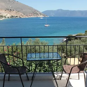 ballas-apartments-agia-efimia.kefaloniahotels.net/