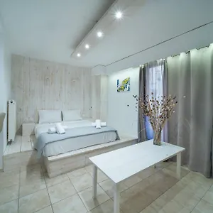 Center By Cretan Apartment